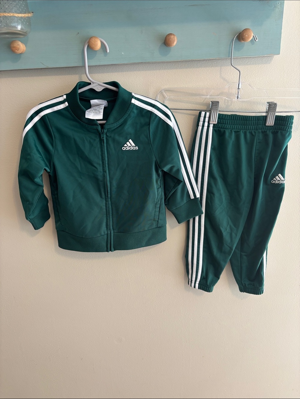 Adidas Toddler Boys Tracksuit Set 18 Months Green Tricot Jacket Pants 3-Stripe
